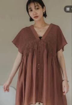 LOWRYS FARM シャーリングチュニックフレンチスリーブ ブラウンのサムネイル