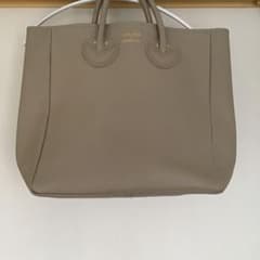YOUNG&OLSEN エンボスドレザートート　M ベージュのサムネイル