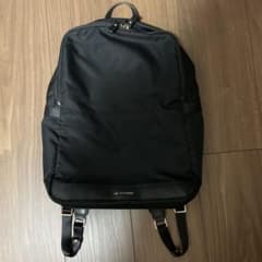 LA BAGAGERIE ブラックリュックのサムネイル