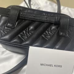 MICHAEL KORS ブラック ボディバッグのサムネイル