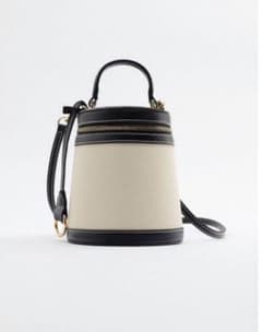 ZARA コントラストボックスバッグのサムネイル