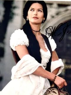 キャサリン・ゼタ・ジョーンズ直筆サイン入り超大型写真‥ - メルカリ