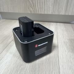 Manfrotto Pro CUBE デュアル充電器 LP-E6P付Canon用 - メルカリ