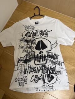 最終値下げ！Stussy スカルtシャツのサムネイル