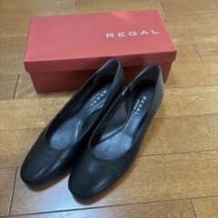 REGAL ブラック パンプス 23.5cmのサムネイル