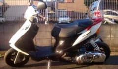 スズキ アドレスV125Gホワイト／2013年モデルのサムネイル