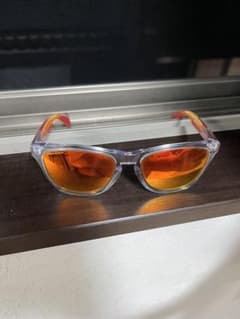 OAKLEY サングラス クリアフレーム オレンジレンズ 赤黄色グラデーションのサムネイル