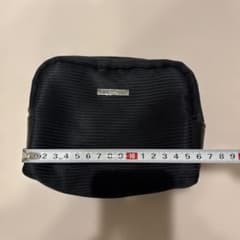 カタール航空アメニティ GIORGIO ARMANI トラベルポーチ ブラックのサムネイル