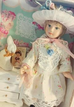Handmade 비스크 인형 빈티지 미니어처 프레젠테이션
