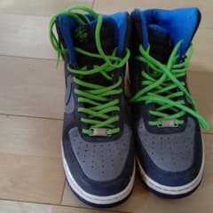 NIKE ナイキ スニーカーのサムネイル