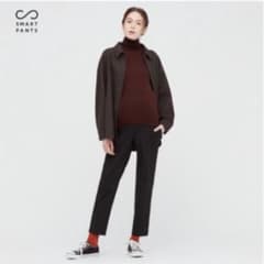 ユニクロ　マタニティスマートアンクルパンツのサムネイル
