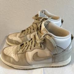 NIKE ダンクハイ ベージュ 25.5cmのサムネイル