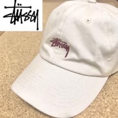 stussy ロゴキャップ ベージュのサムネイル