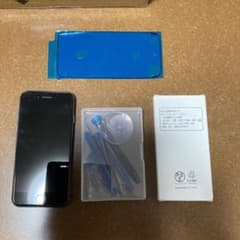 iPhone8 64GB SIMフリーとバッテリー交換キッド新品のサムネイル