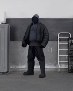 Yeezy gap balenciaga hoodieのサムネイル