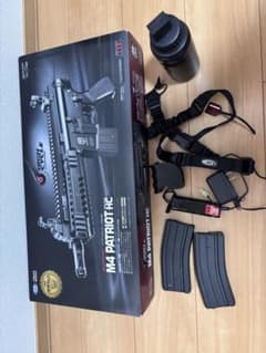 M4 PATRIOT HC 電動ガン 付属品多数のサムネイル