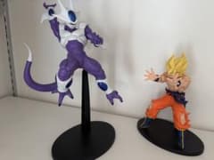 ドラゴンボール フィギュア クウラ 孫悟空 2体セットのサムネイル