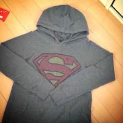 super girlのグレーパーカーのサムネイル