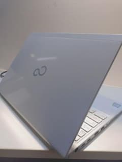 Fujitsu LIFEBOOK UH75/C3 本体 ジャンク品のサムネイル
