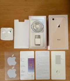 iPhone 8 64GB ゴールド 空箱 + 付属品 (未使用)のサムネイル