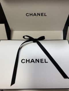 【即日発送】CHANEL ボーム エサンシエル フェイスカラー ２本セットのサムネイル