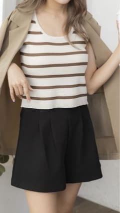 Ada. ハイウエストショートパンツのサムネイル