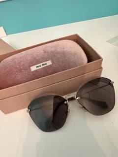 ミュウミュウ miu miu ブラウン サングラスのサムネイル