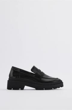 ZARA トラックソールローファー 35のサムネイル