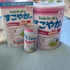 大缶 800g 粉ミルク、スティック粉ミルク、200ml缶ミルクのサムネイル