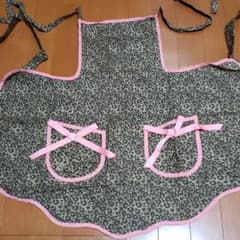 エプロン子供用(ヒョウ柄)２枚のサムネイル