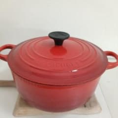 LE CREUSET ル・クルーゼ ココット・ロンド 20cm レッド - メルカリ