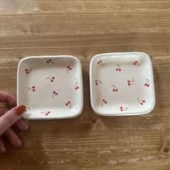 お値下げ！ももぽたりー 小皿のサムネイル