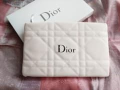 Dior ディオール ポーチ☆キルティング　ホワイト☆新品未使用のサムネイル