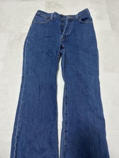 Levi's RED デニムパンツのサムネイル