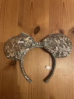 ディズニー カチューシャ シルバーのサムネイル