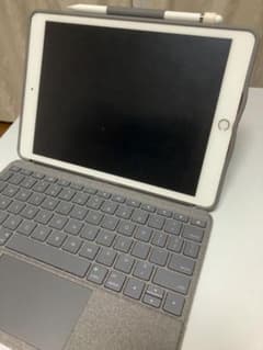 iPad 第8世代 128GB ＋pencil＋logicoolのサムネイル