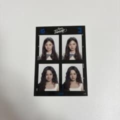 TWICE TZUYU 証明写真のサムネイル