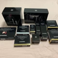 CHANEL化粧品空箱のサムネイル