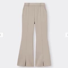 【新品タグ付き】GU カットソースリットフレアパンツQ Mサイズのサムネイル