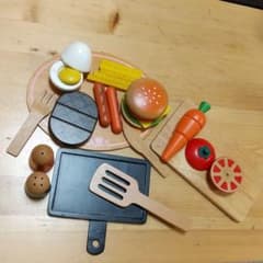 木のおままごとセットのサムネイル