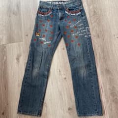 rough ラフ　アップリケ　刺繍　クマ　ストレートジーンズ　デニムのサムネイル