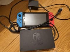 Nintendo Switch 本体 青/赤 Joy-Con（※画面故障あり） - メルカリ