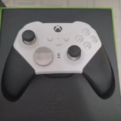 （背面ボタン付き）Xbox Elite Series 2　コントローラーのサムネイル