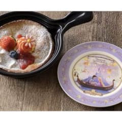 新品未使用 ディズニー ラプンツェル スーベニアプレートのサムネイル