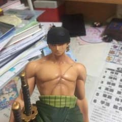 ゾロのフィギュアのサムネイル