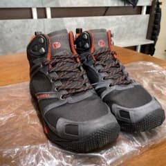 メレル　登山靴　27.5cm  （モアブ）のサムネイル
