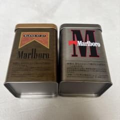 Marlboro ＋LUCY STRIKE 置き型灰皿のサムネイル
