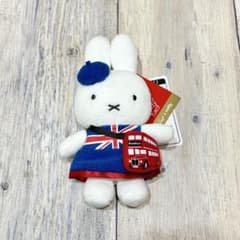 【未使用タグ付き】Hamleys ミッフィー ぬいぐるみキーチェーン 未使用タグ付き】Hamleys ミッフィー ぬいぐるみキーチェーン - メルカリ