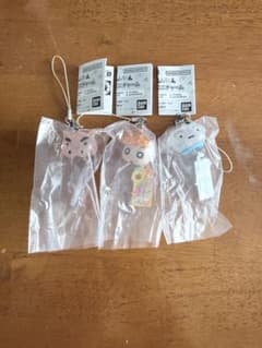 Crayon Shin-chan Swinging Face Mini Charm