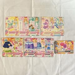 アイカツカード　星宮いちご　11枚セット さくら　コーデ揃いのサムネイル